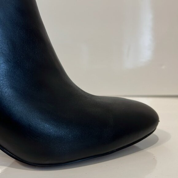 Franco Sarto Black Leather Side Zip Heeled Booties Size 8.5 - Picture 7 of 15